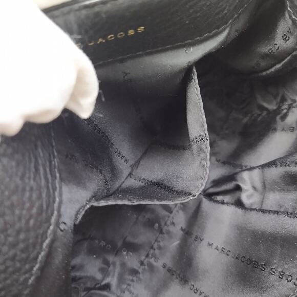 Marc by Marc Jacobs Black Pebbled Leather Pushlock Flap Closure Crossbody Bag - Picture 13 of 16